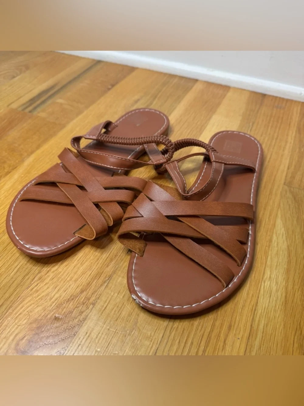 Cognac Strappy Flat Sandals - Criss Cross Slip On. Size 40 (US 9)